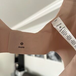 Barley used LULULEMON BIRTHDAY SUIT 34DD bra